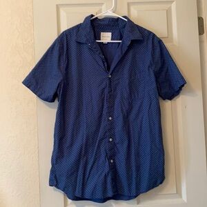 3/$15 ☀️ American Eagle men’s navy polka dot button up